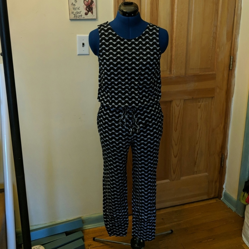 NWOT Old Navy Black/White Chevron Jumpsuit
